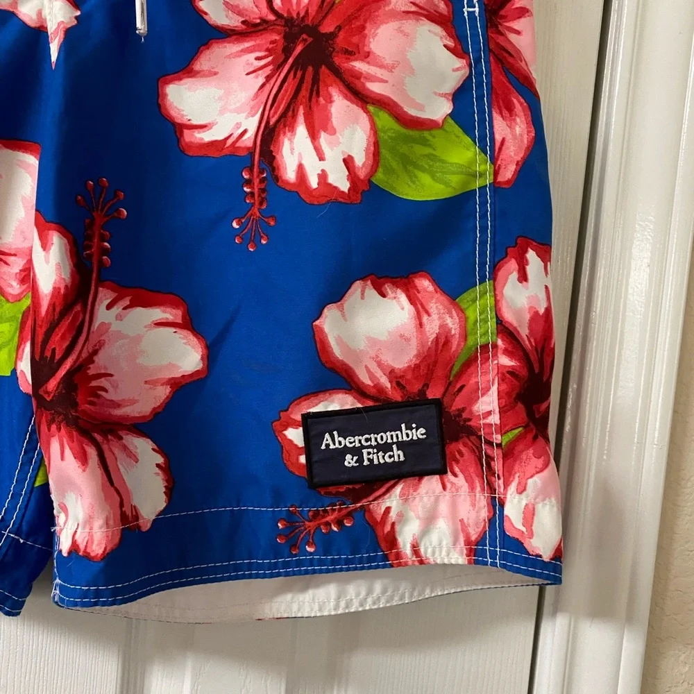 Abercrombie & Fitch Blue Hawaiian Floral Print Unlined Swim Trunks Size Large